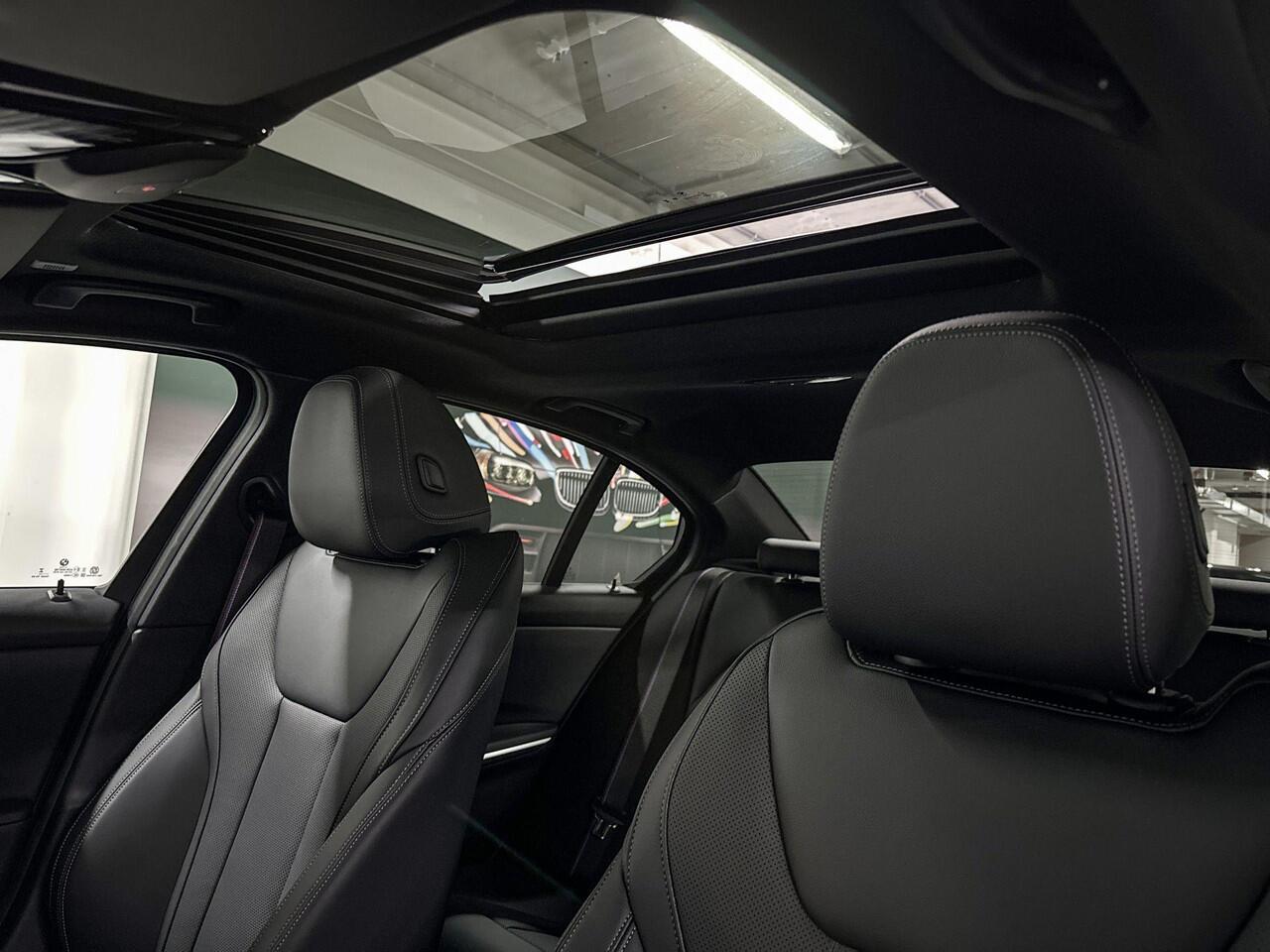 BMW 3-SERIE Sedan 318i | M-Sport Pro | Active Cruise Control | Hifi System | Schuif/-kanteldak