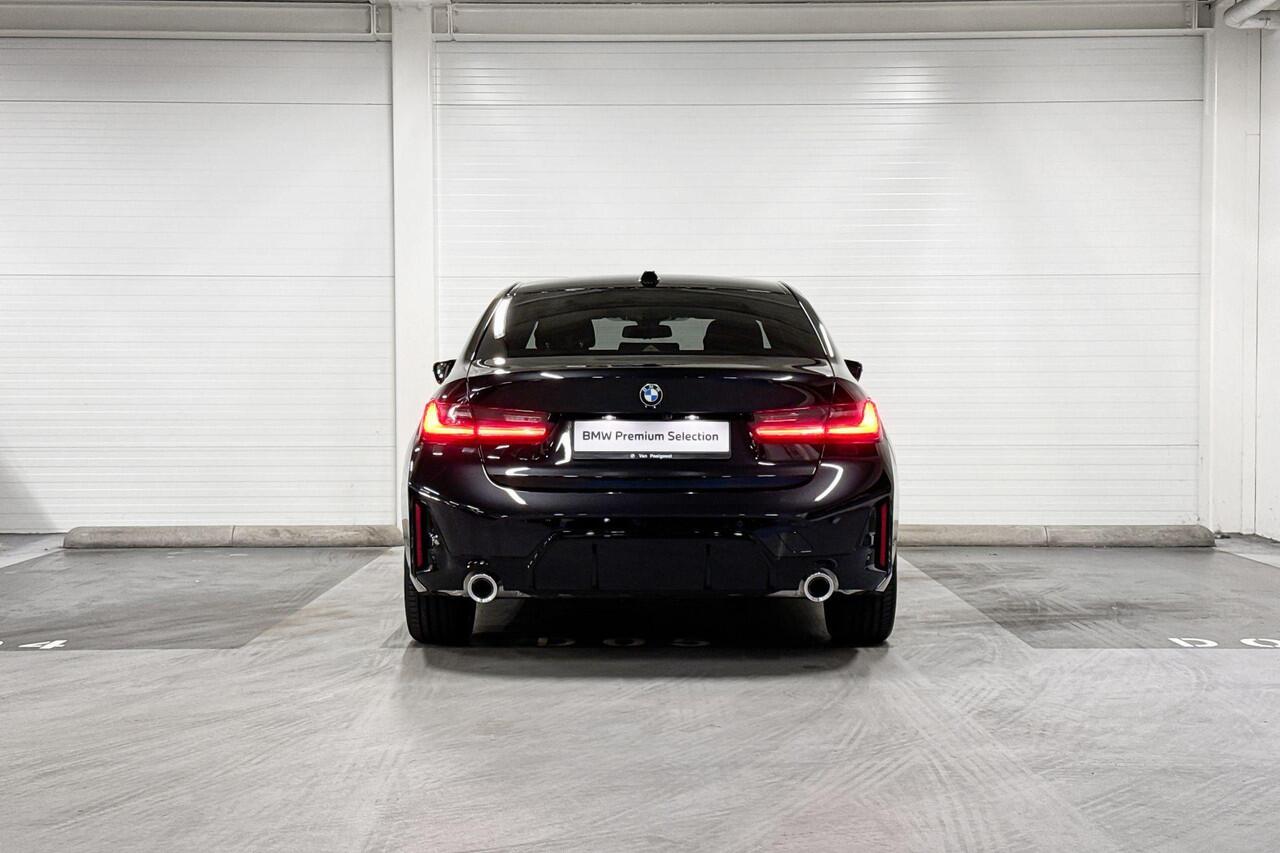 BMW 3-SERIE Sedan 320i | M-Sport | Comfort Pack | Driving Assistant | Harman/Kardon | Comfort Access