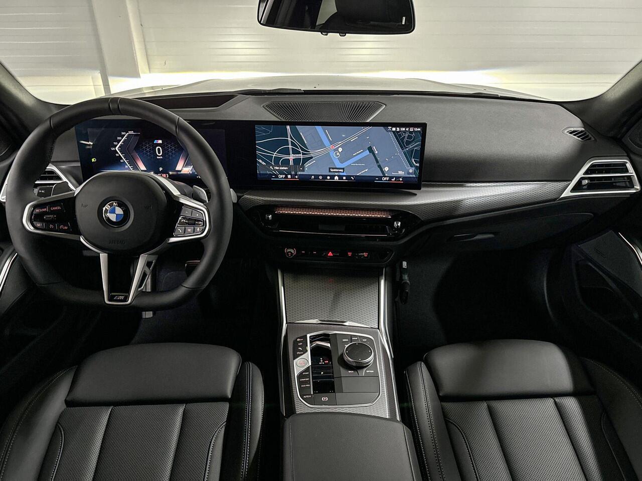 BMW 3-SERIE Sedan 318i | M-Sport Pro | Innovation Pack | Comfort Pack | Driving Assistant | Harman/kardon | Comfort Access