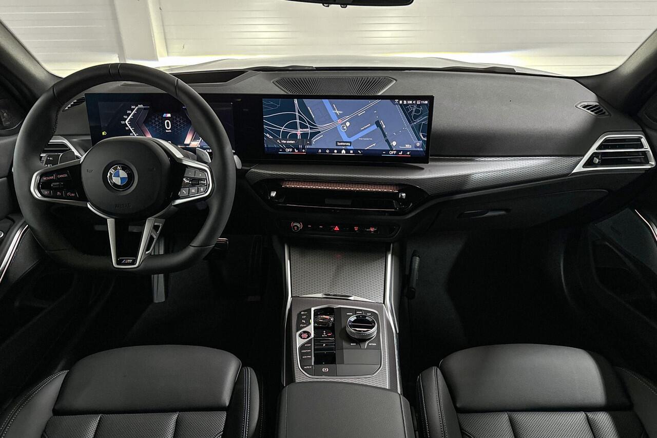 BMW 3-SERIE Sedan 318i | M-Sport Pro | Innovation Pack | Comfort Pack | Driving Assistant | Harman/kardon | Comfort Access