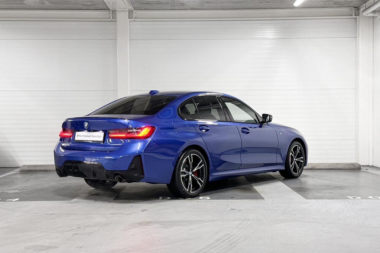 BMW 3-SERIE Sedan 318i | M-Sport Pro | Innovation Pack | Comfort Pack | Driving Assistant | Harman/kardon | Comfort Access