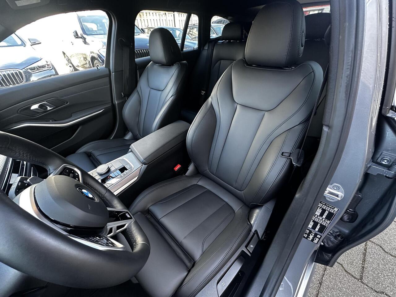 BMW 3-SERIE Touring 330i xDrive M-Sport Leder|AdaptiefCruise|HiFi