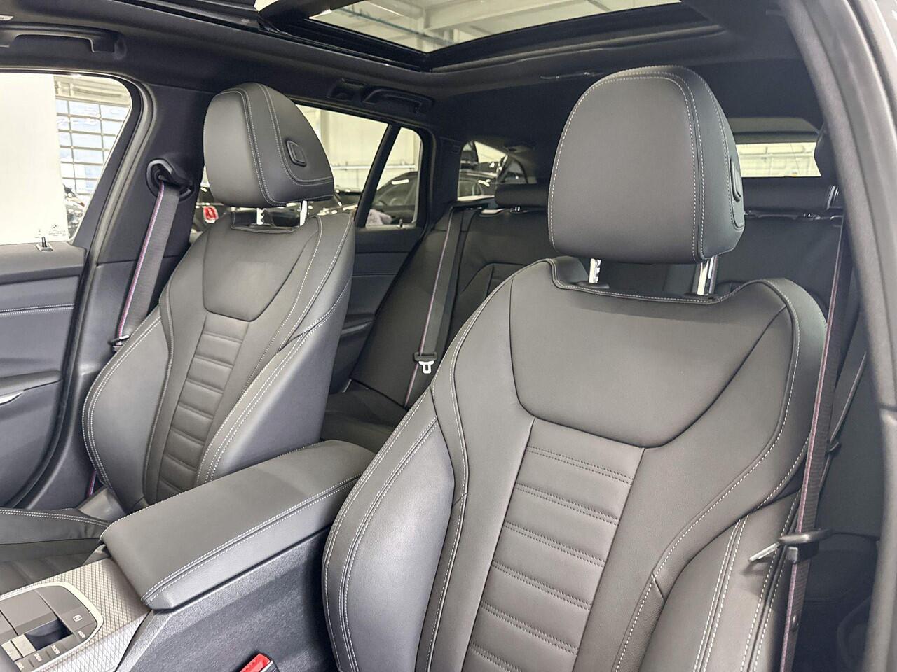 BMW 3-SERIE Touring 330e M Sport Edition | M Sportpakket Pro | Innovation Pack | Comfort Pack | Trekhaak