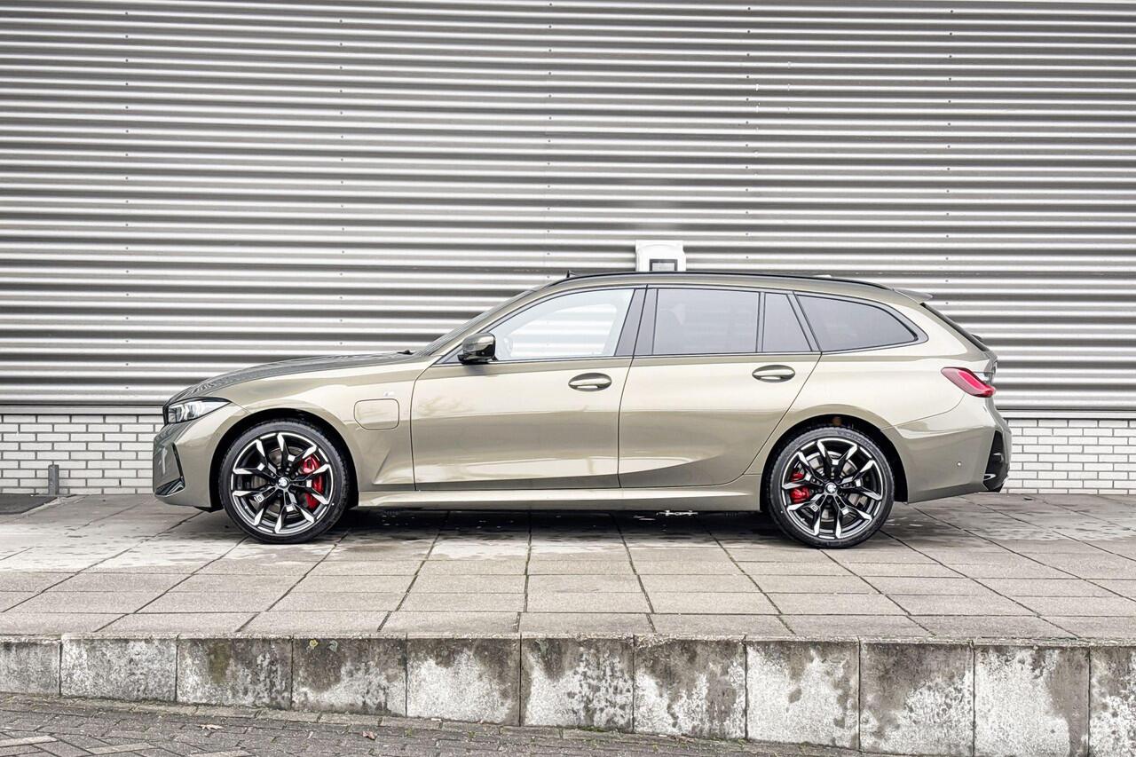 BMW 3-SERIE Touring 330e M Sport Edition | M Sportpakket Pro | Innovation Pack | Comfort Pack | Trekhaak