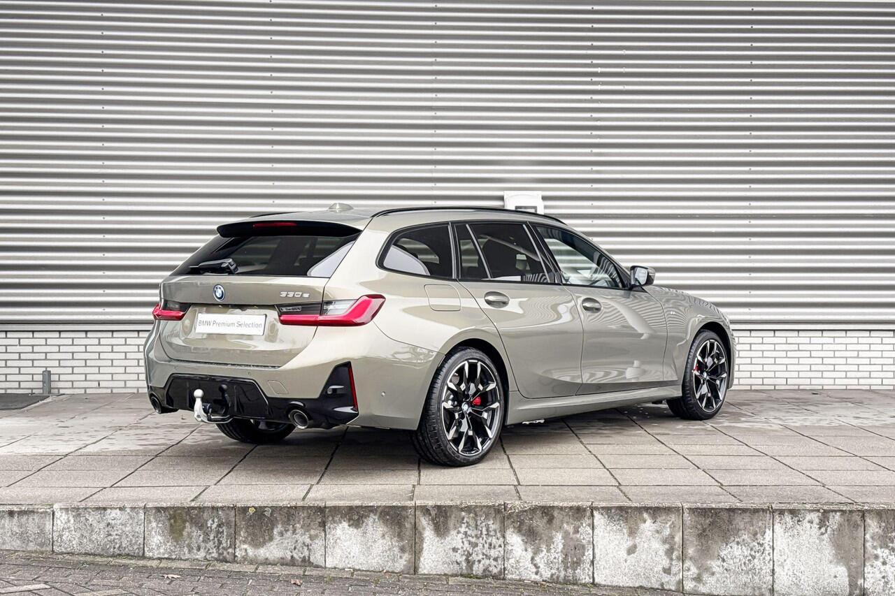 BMW 3-SERIE Touring 330e M Sport Edition | M Sportpakket Pro | Innovation Pack | Comfort Pack | Trekhaak