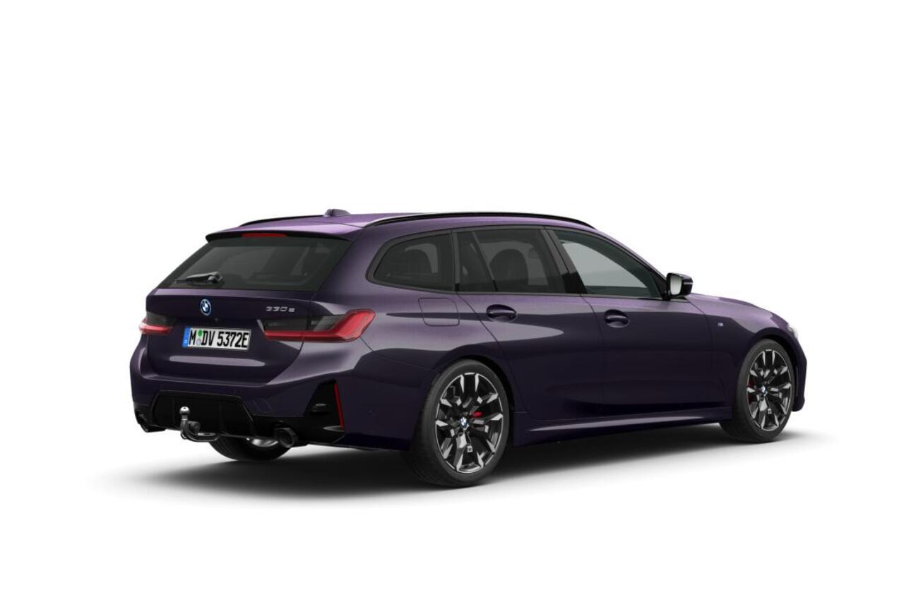 BMW 3-SERIE Touring 330e M Sport Edition | M Sportpakket Pro | Innovation Pack | Comfort Pack | Trekhaak