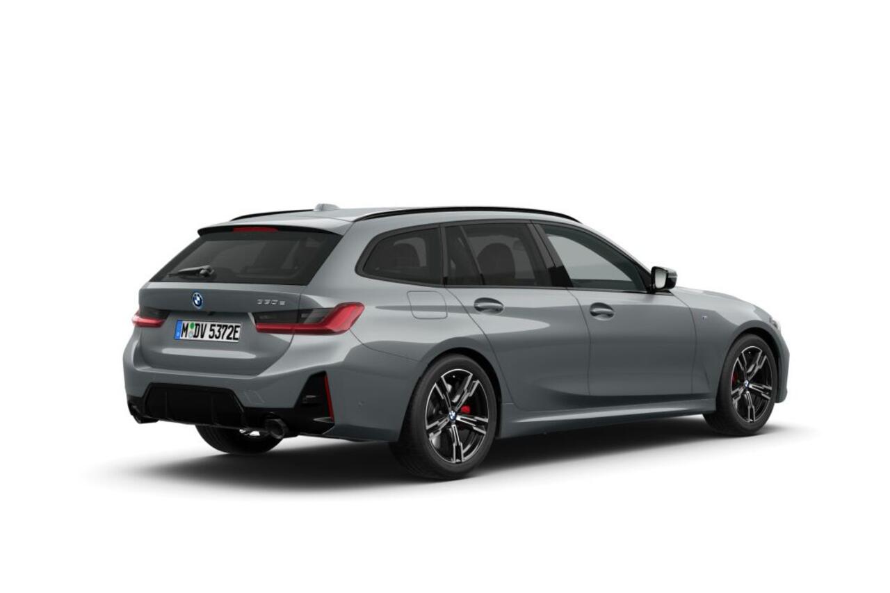 BMW 3-SERIE Touring 330e M Sport Edition | M Sportpakket Pro | Comfort Pack