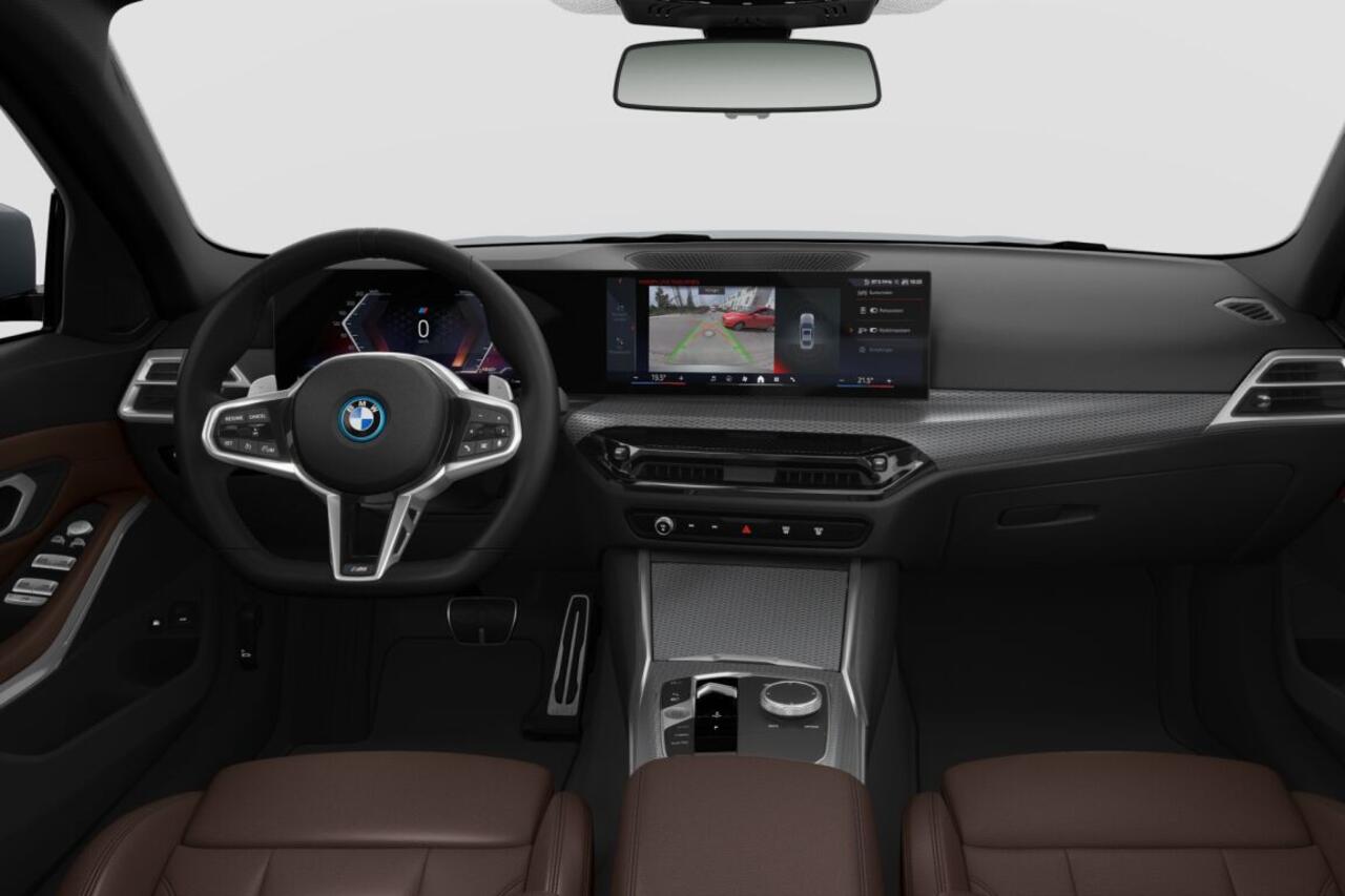 BMW 3-SERIE Sedan 330e M Sport Edition | M Sportpakket | Comfort Pack | Trekhaak