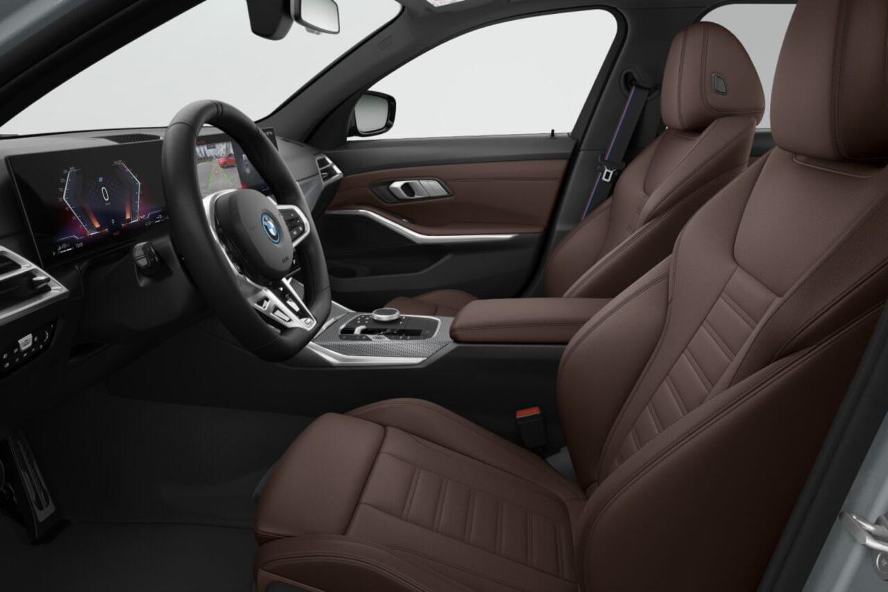 BMW 3-SERIE Touring 330e M Sport Edition | M Sportpakket Pro | Comfort Pack | Trekhaak