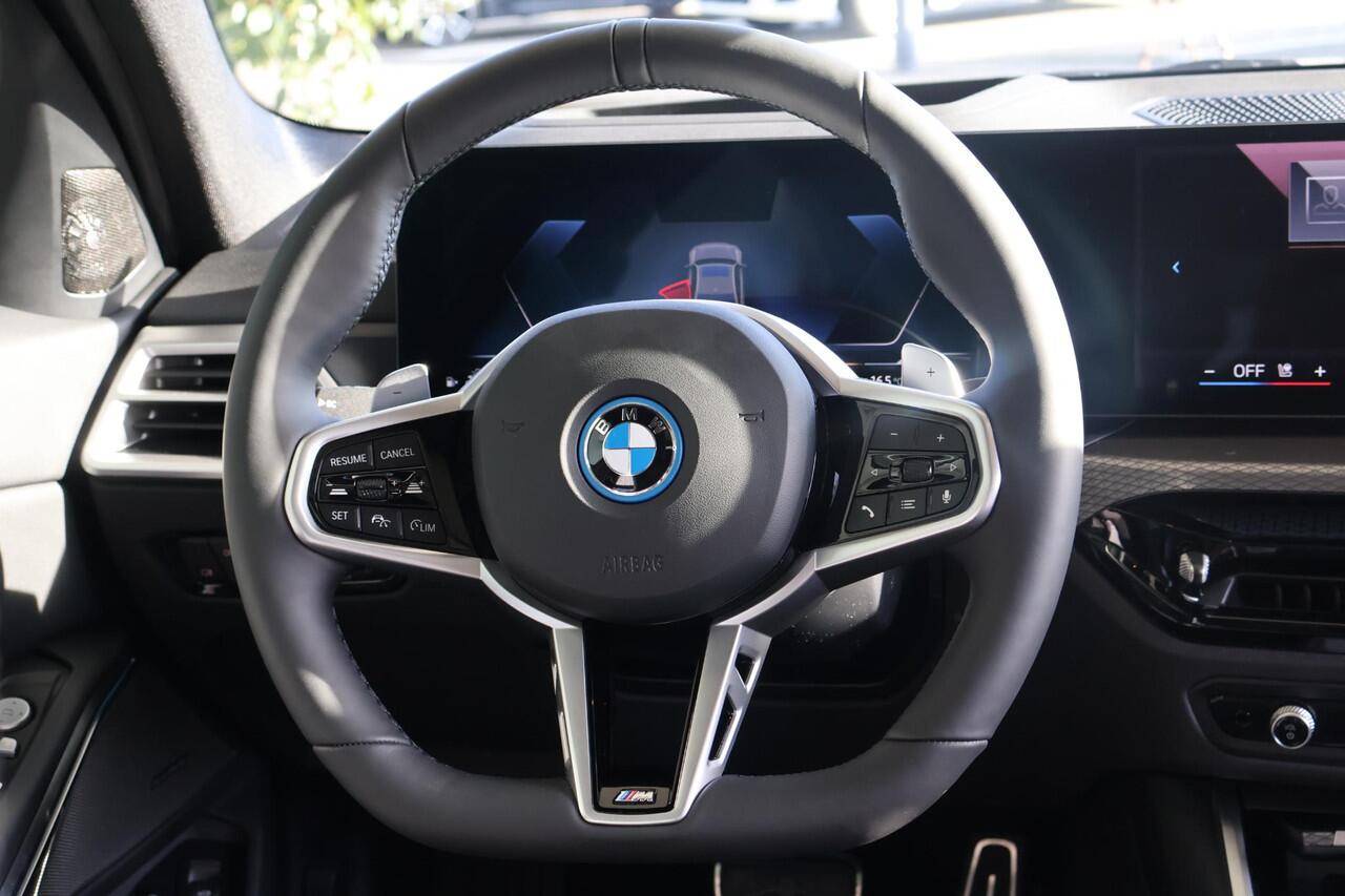 BMW 3-SERIE 330e M Sport Package Pro | Innovation Pack | Comfort Pack | Ekris Selection