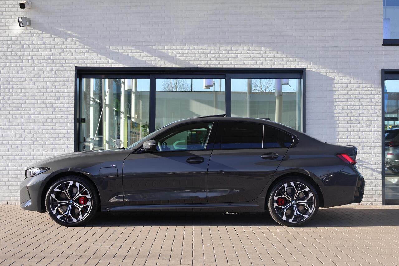 BMW 3-SERIE 330e M Sport Package Pro | Innovation Pack | Comfort Pack | Ekris Selection