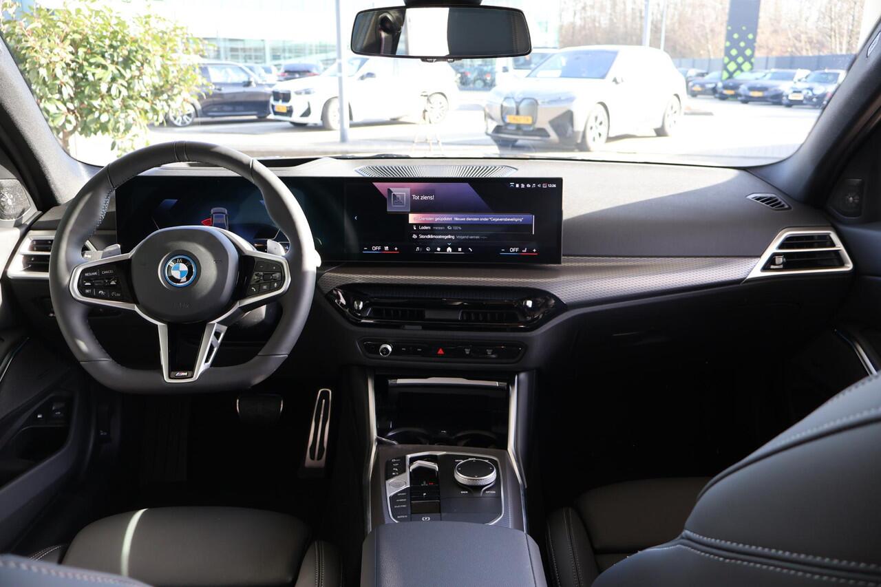 BMW 3-SERIE 330e M Sport Package Pro | Innovation Pack | Comfort Pack | Ekris Selection