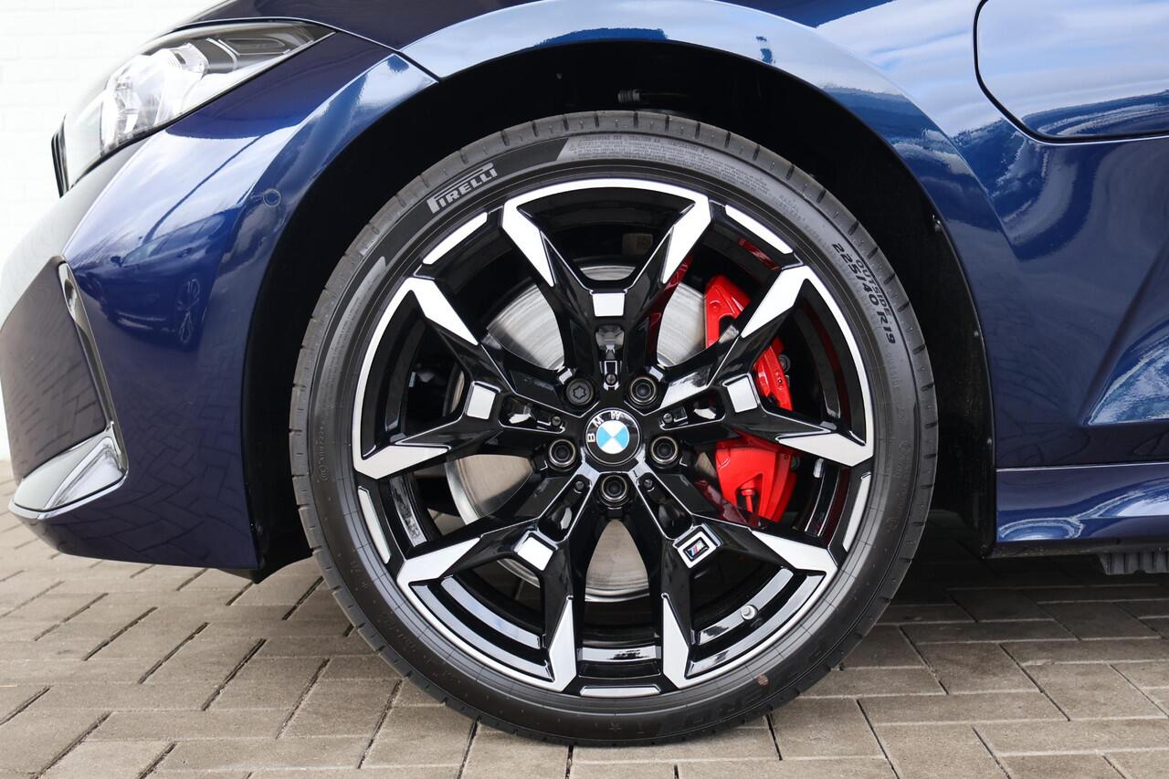 BMW 3-SERIE Sedan | 330e | M Sportpakket Pro | Trekhaak | Innovation Pack | Comfort Pack | Harman Kardon