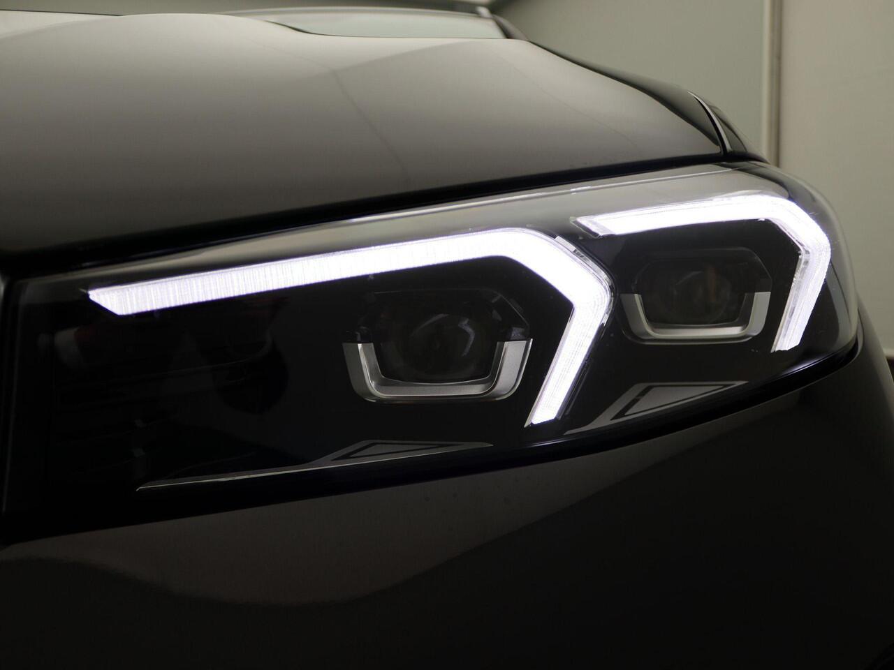 BMW 3-SERIE Touring 330e M Sport Edition | Innovation Pack | Comfort Pack | Stuurwielrand Verwarmd | Trekhaak | Panoramdak | Elektrisch Verstelbare Sportstoelen | Driving Assistant | DAB | HiFi | 19'' | Ekris Selection