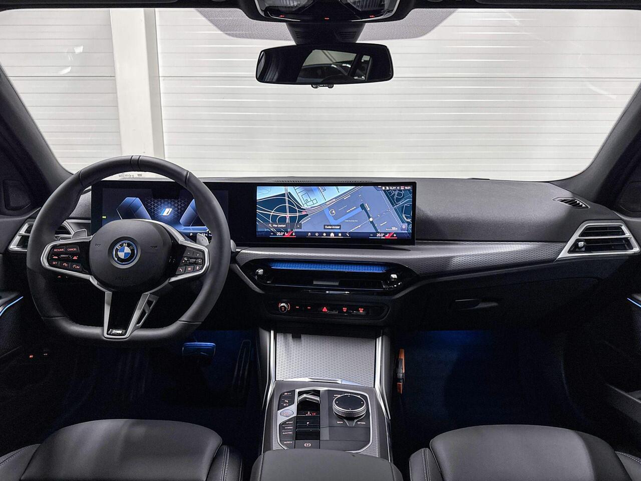 BMW 3-SERIE Touring 330e | M-Sport Pro | Comfort Pack | Active Cruise Control | Hifi System | Panoramadak | Comfort Access