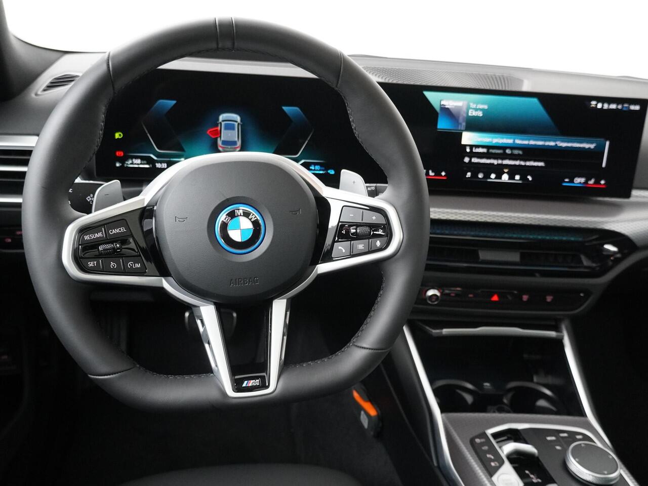 BMW 3-SERIE Touring 330e | M Sport Pro | Trekhaak | Ekris Selection