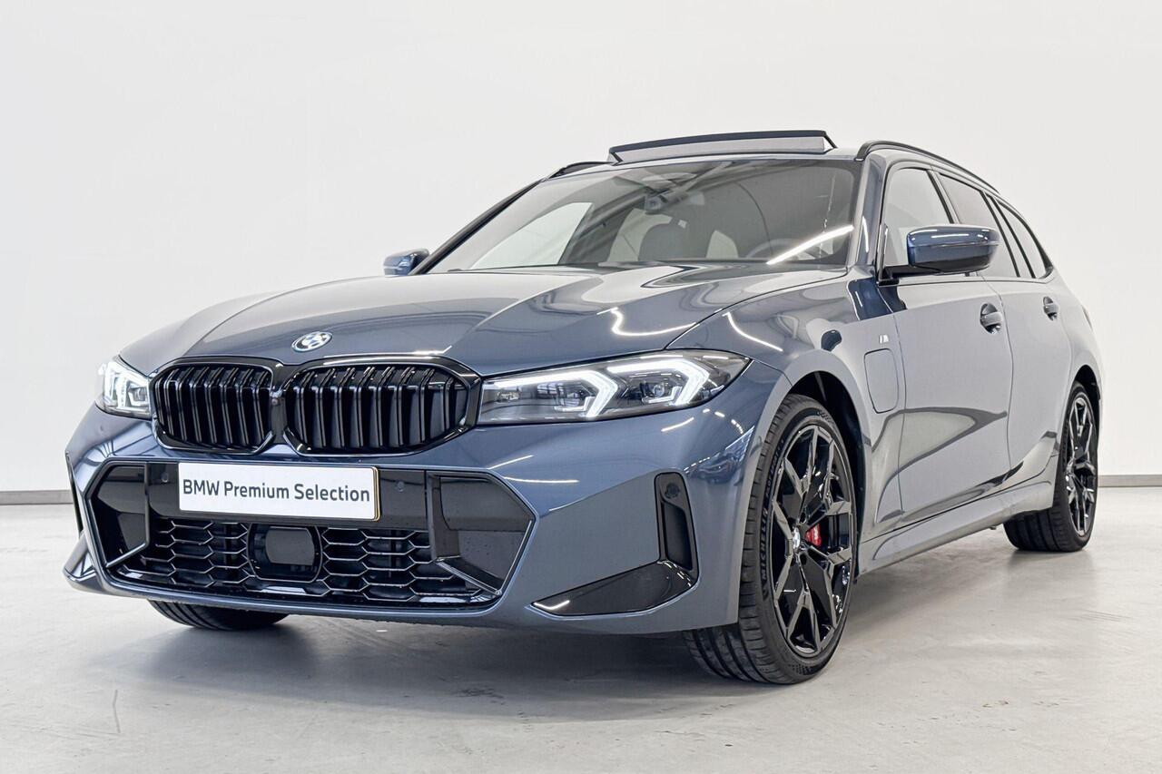 BMW 3-SERIE Touring 330e Innovation Pack M Sportpakket Pro Aut. - Beschikbaar vanaf: Mei 2026