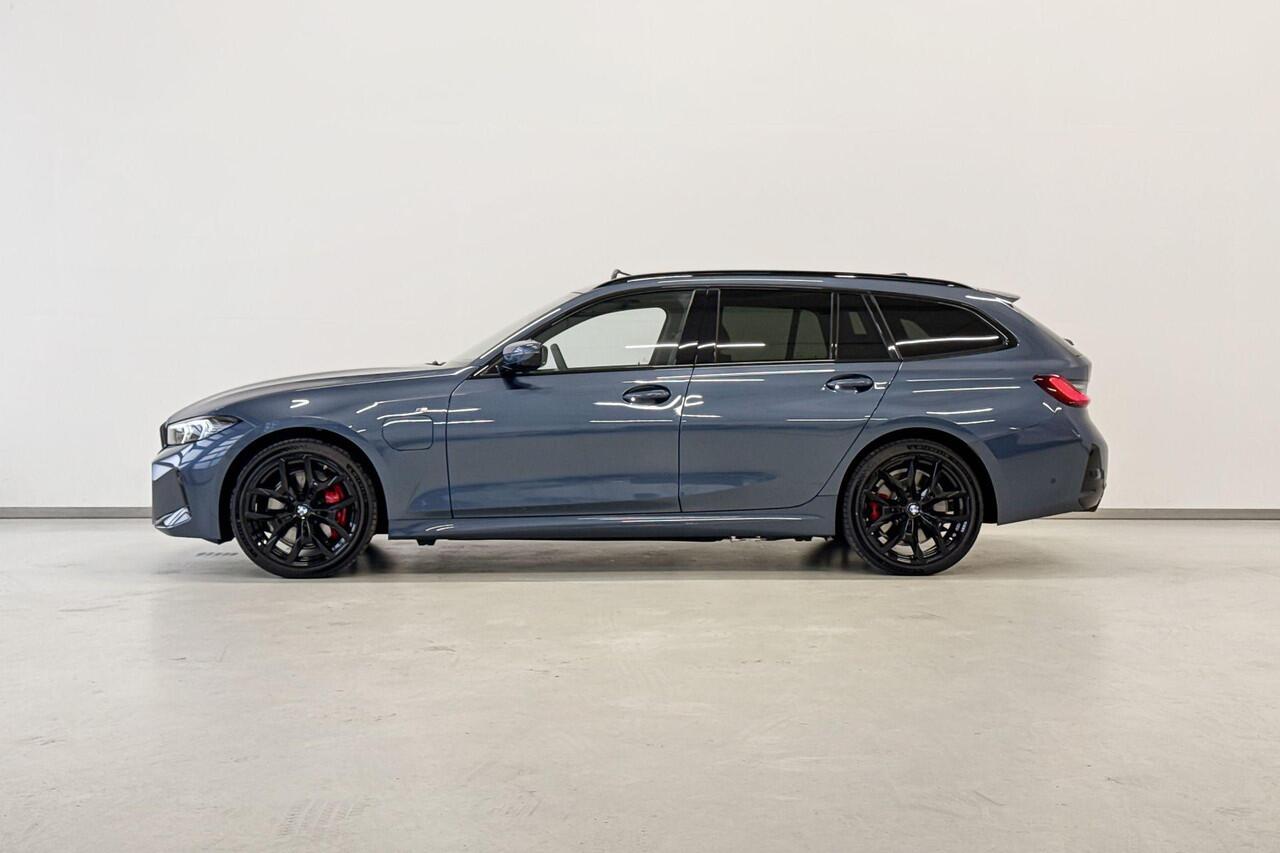 BMW 3-SERIE Touring 330e Innovation Pack M Sportpakket Pro Aut. - Beschikbaar vanaf: Mei 2026