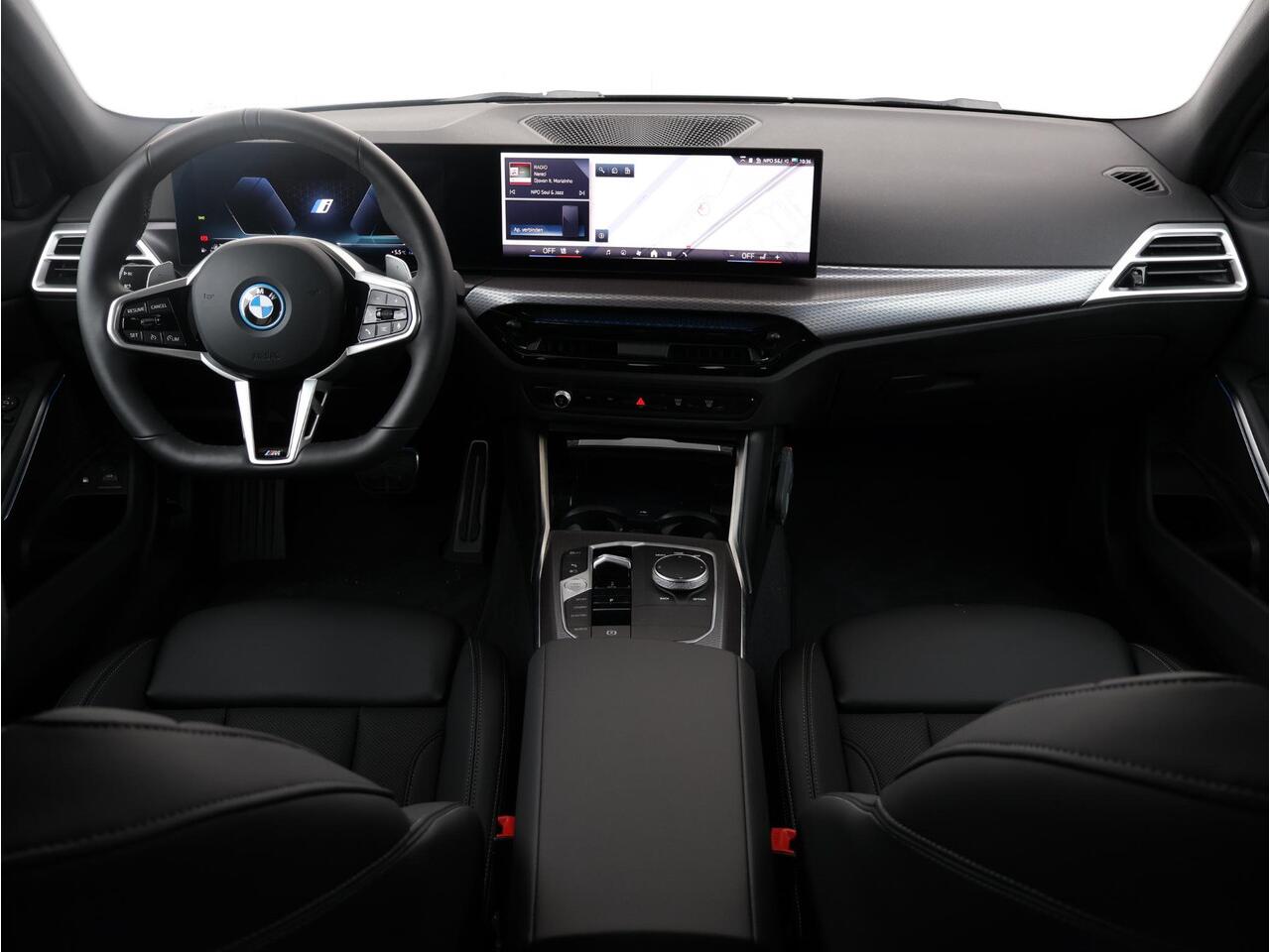 BMW 3-SERIE 330e M Sportpakket Pro/ Verwarmd Stuurwiel/ Comfort Access/ Trekhaak/ HiFi/ Cruise Control/ Stoelverwarming/ 19"LMV/ Achteruitrijcamera | Ekris Selection