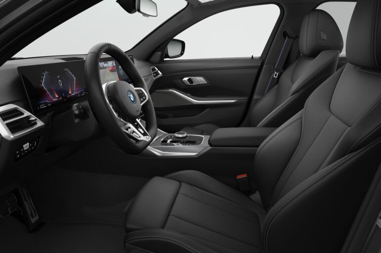 BMW 3-SERIE Sedan 330e M Sport Edition | M Sportpakket Pro | Comfort Pack
