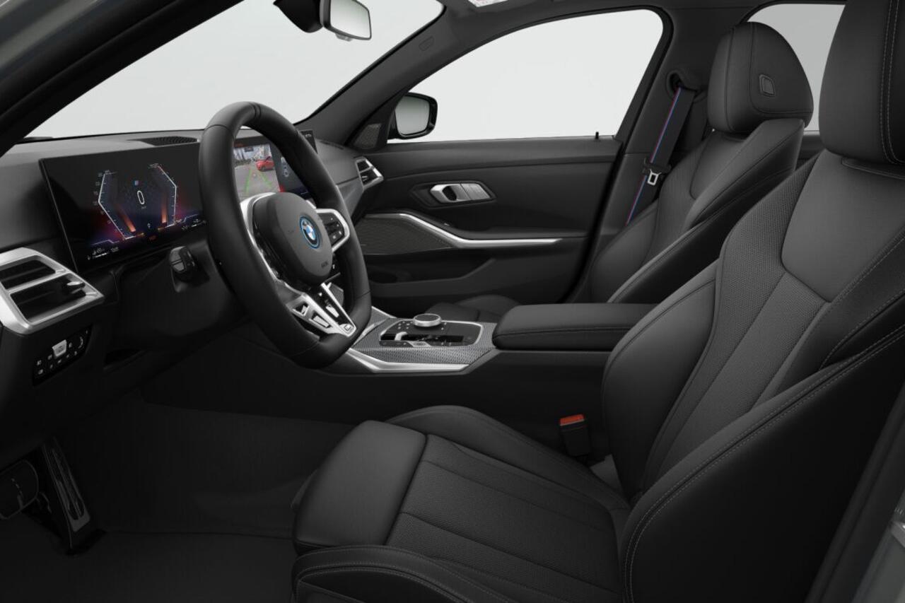 BMW 3-SERIE Sedan 330e M Sport Edition | M Sportpakket Pro | Comfort Pack