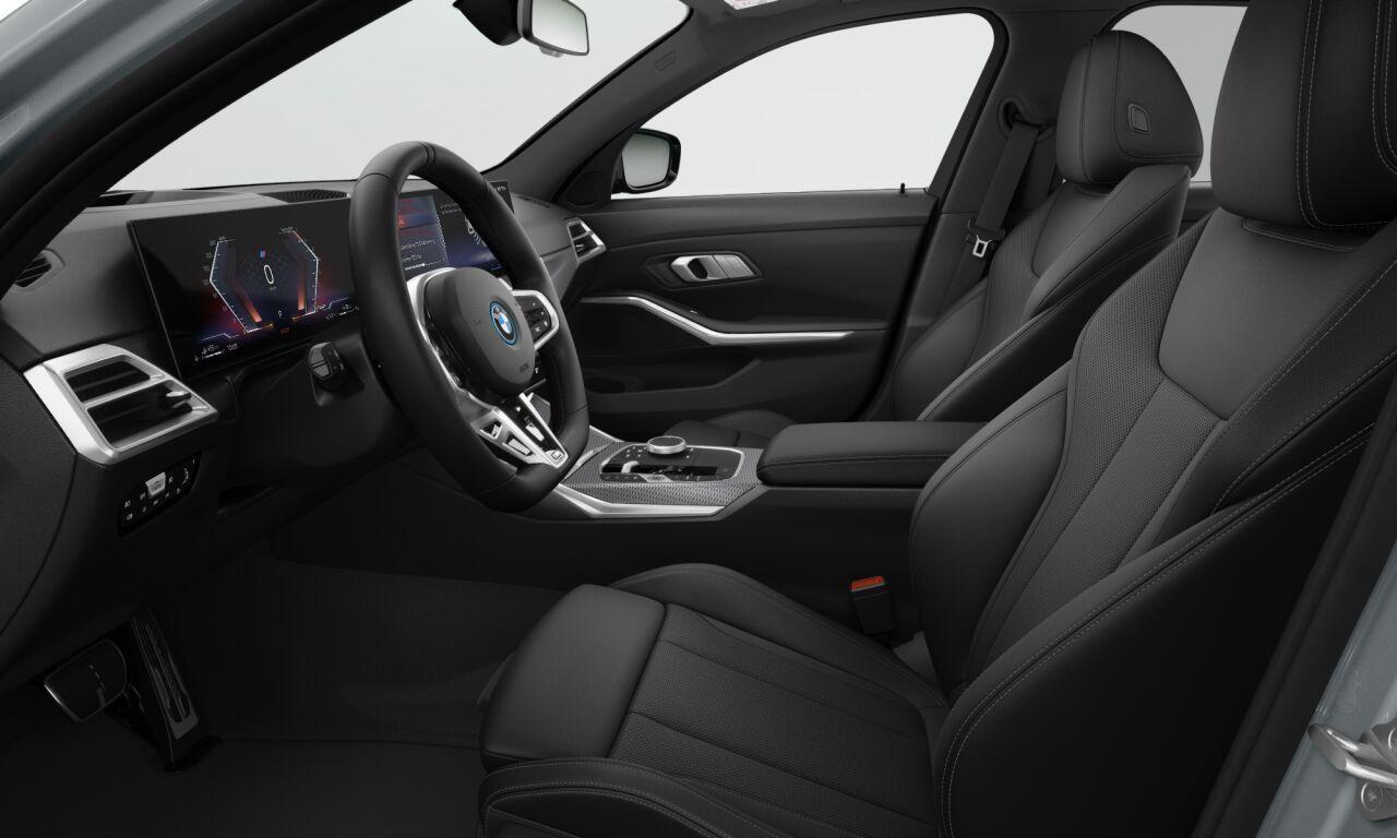 BMW 3-SERIE 330e M Sport Edition M Sportpakket | Innovation Pack | Comfort Pack | Trekhaak