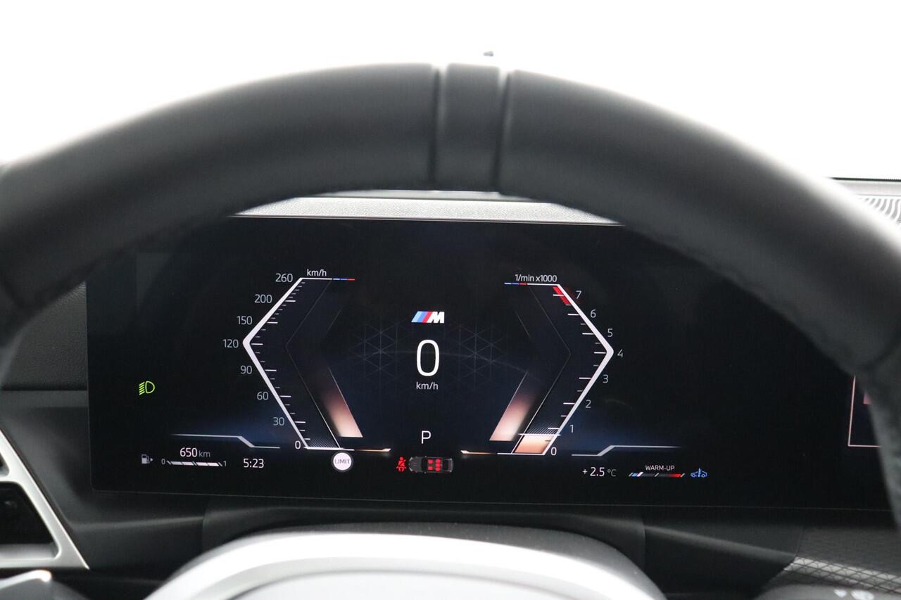 BMW 3-SERIE Sedan 318i M Sportpakket Pro | Trekhaak | Comfort Pack | Innovation Pack | Showroom Selection