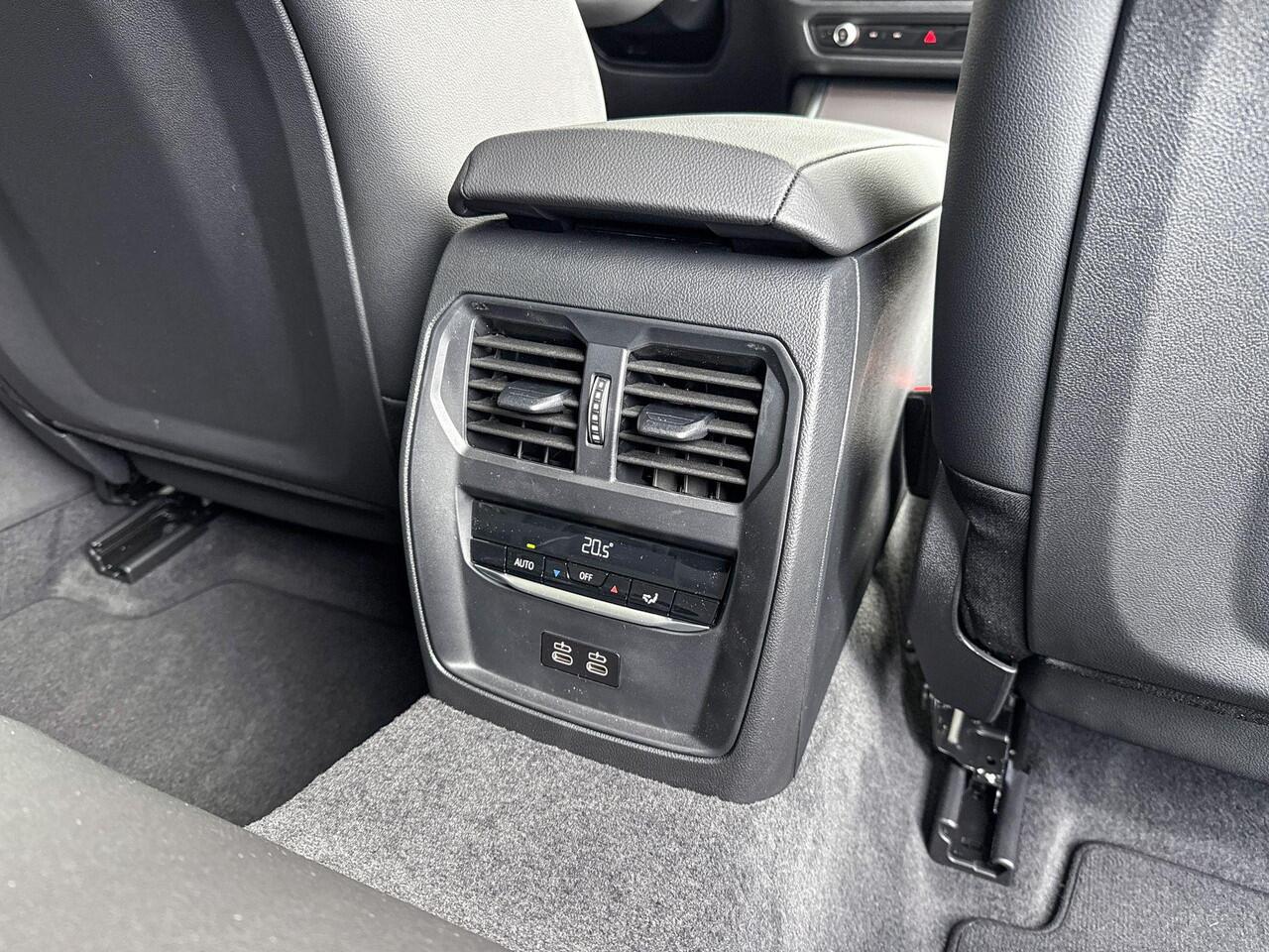 BMW 3-SERIE Touring 330e