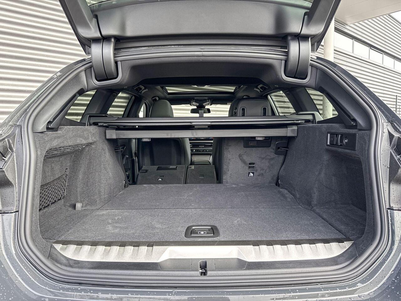 BMW 3-SERIE Touring 330e