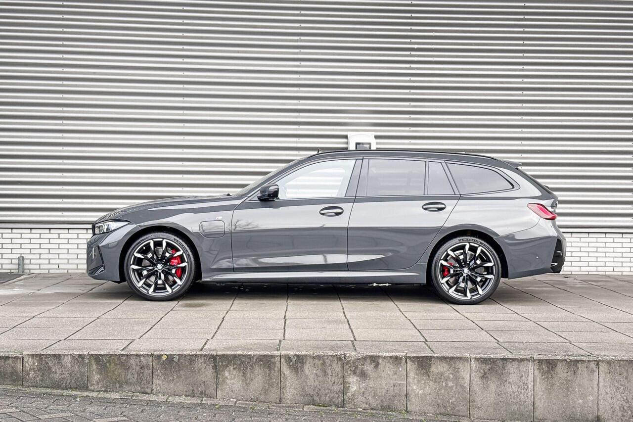 BMW 3-SERIE Touring 330e