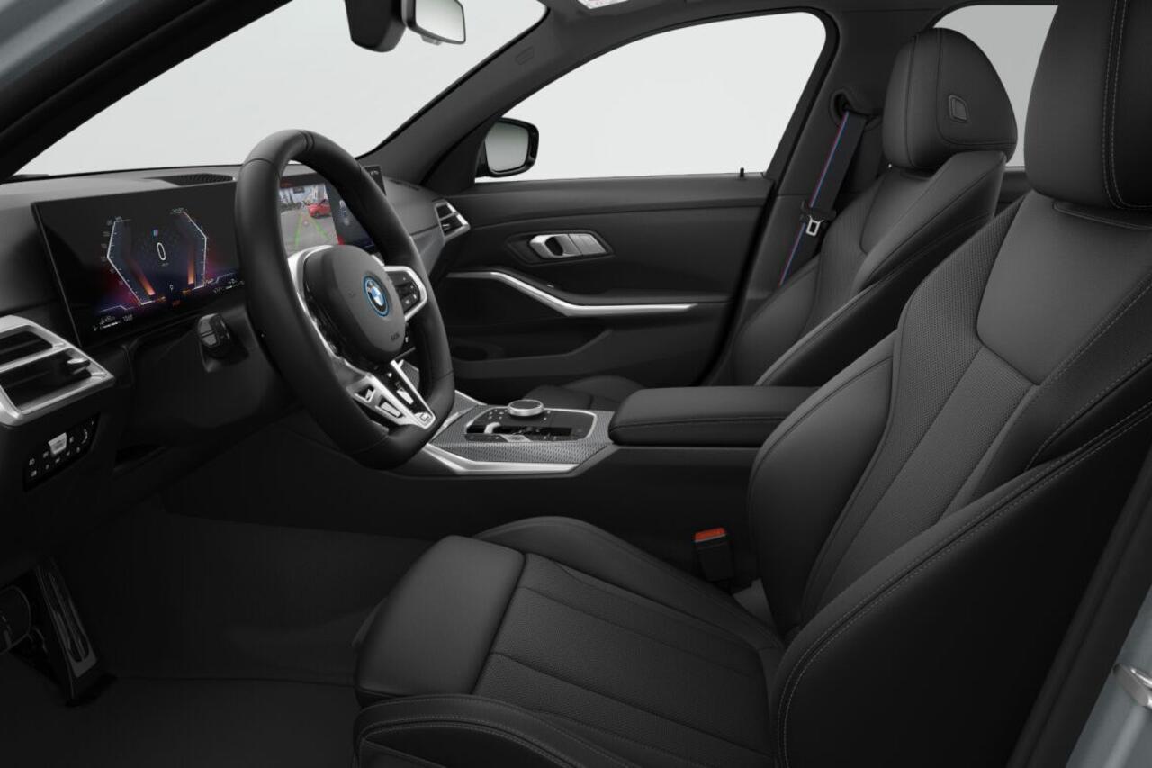 BMW 3-SERIE Touring 330e M Sport Edition | M Sportpakket Pro | Comfort Pack | Trekhaak