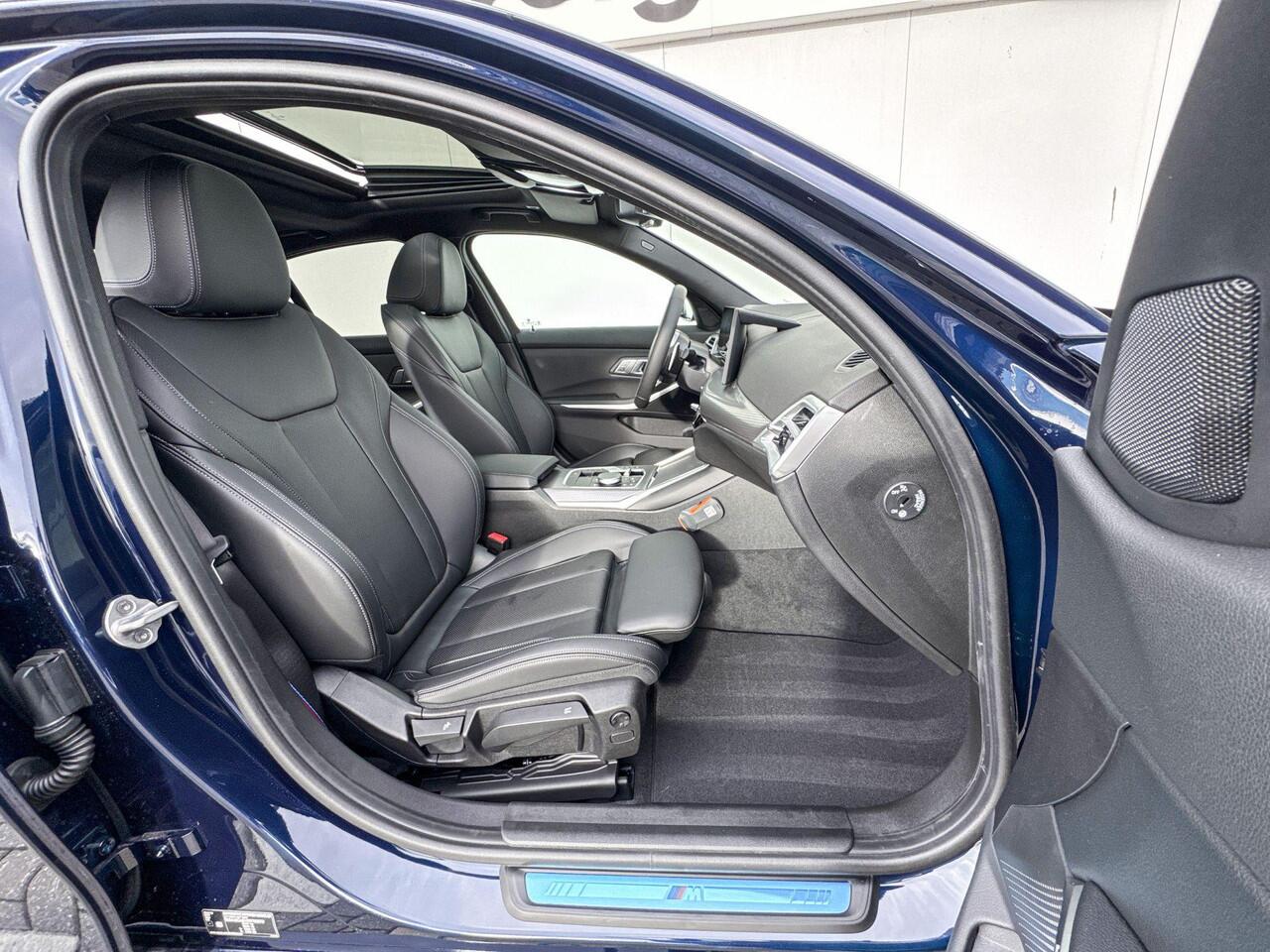 BMW 3-SERIE Sedan 330e M Sport Pro | Panoramadak | Comfort Pack