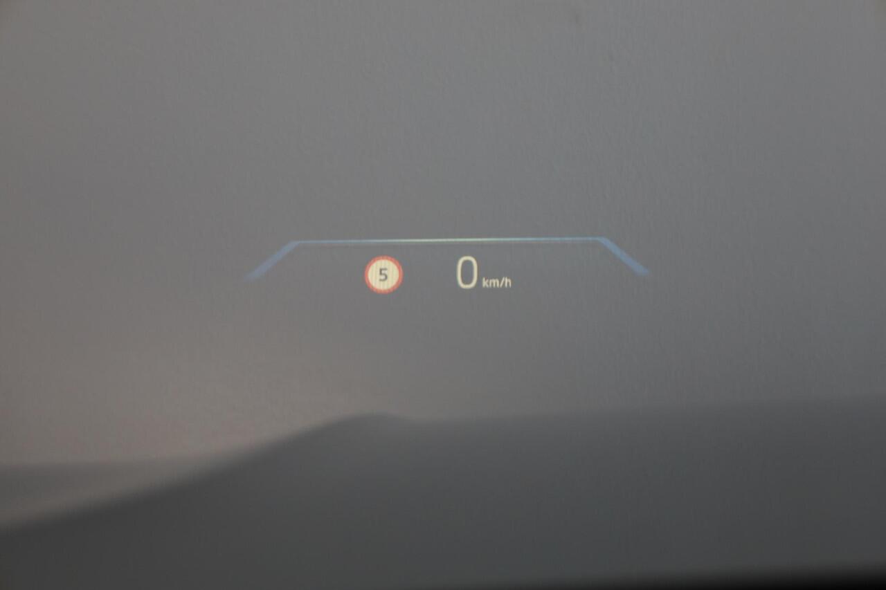 BMW 3-SERIE Touring 330e M Sport Pro | Panoramadak | Harman/Kardon | Trekhaak | Head-Up Display