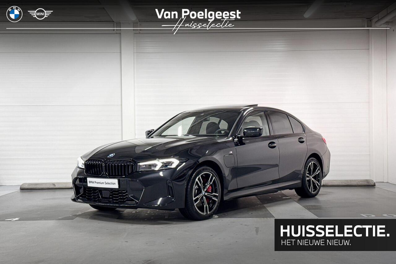 BMW 3-SERIE Sedan 330e | M-Sport Pro | Comfort Pack | Driving Assistant | Active Cruise Control | Hifi System | Schuif-/kanteldak | Comfort Access | Huisselectie