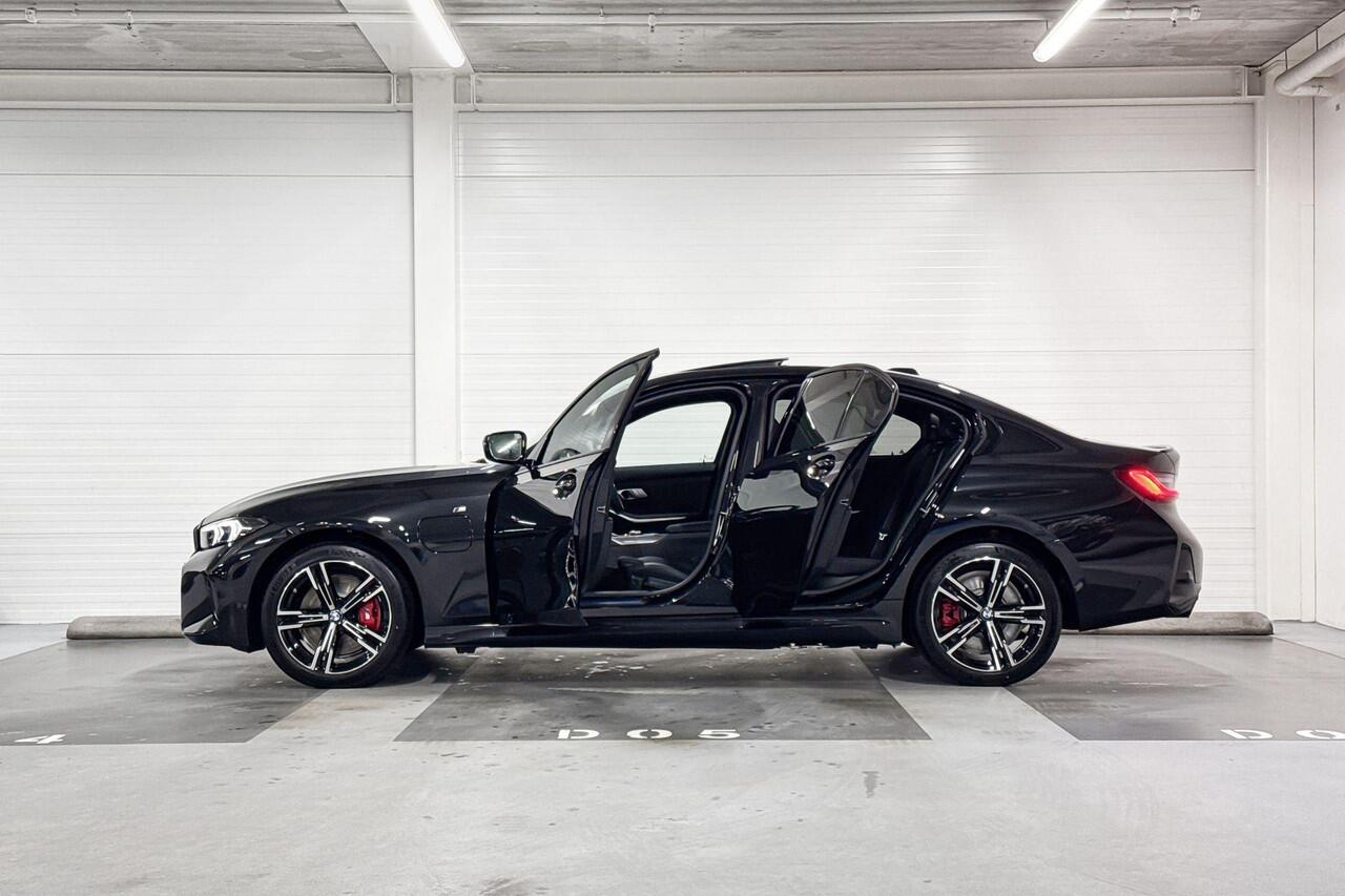 BMW 3-SERIE Sedan 330e | M-Sport Pro | Comfort Pack | Driving Assistant | Active Cruise Control | Hifi System | Schuif-/kanteldak | Comfort Access | Huisselectie