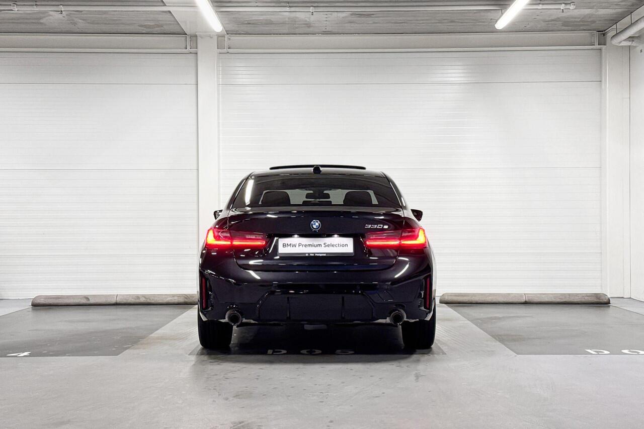 BMW 3-SERIE Sedan 330e | M-Sport Pro | Comfort Pack | Driving Assistant | Active Cruise Control | Hifi System | Schuif-/kanteldak | Comfort Access | Huisselectie