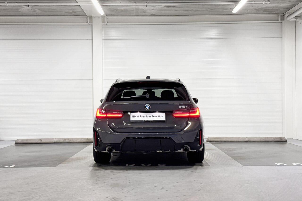 BMW 3-SERIE Touring 318i | M-Sport Pro | Comfort Pack | Driving Assistant | Hifi System | Panoramadak | Comfort Access | Trekhaak