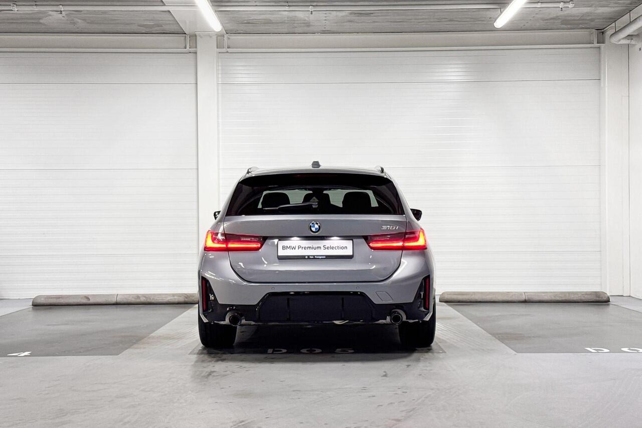 BMW 3-SERIE Touring 318i | M-Sport Pro | Comfort Pack | Driving Assistant | Hifi System | Panoramadak | Comfort Access | Trekhaak | Huisselectie