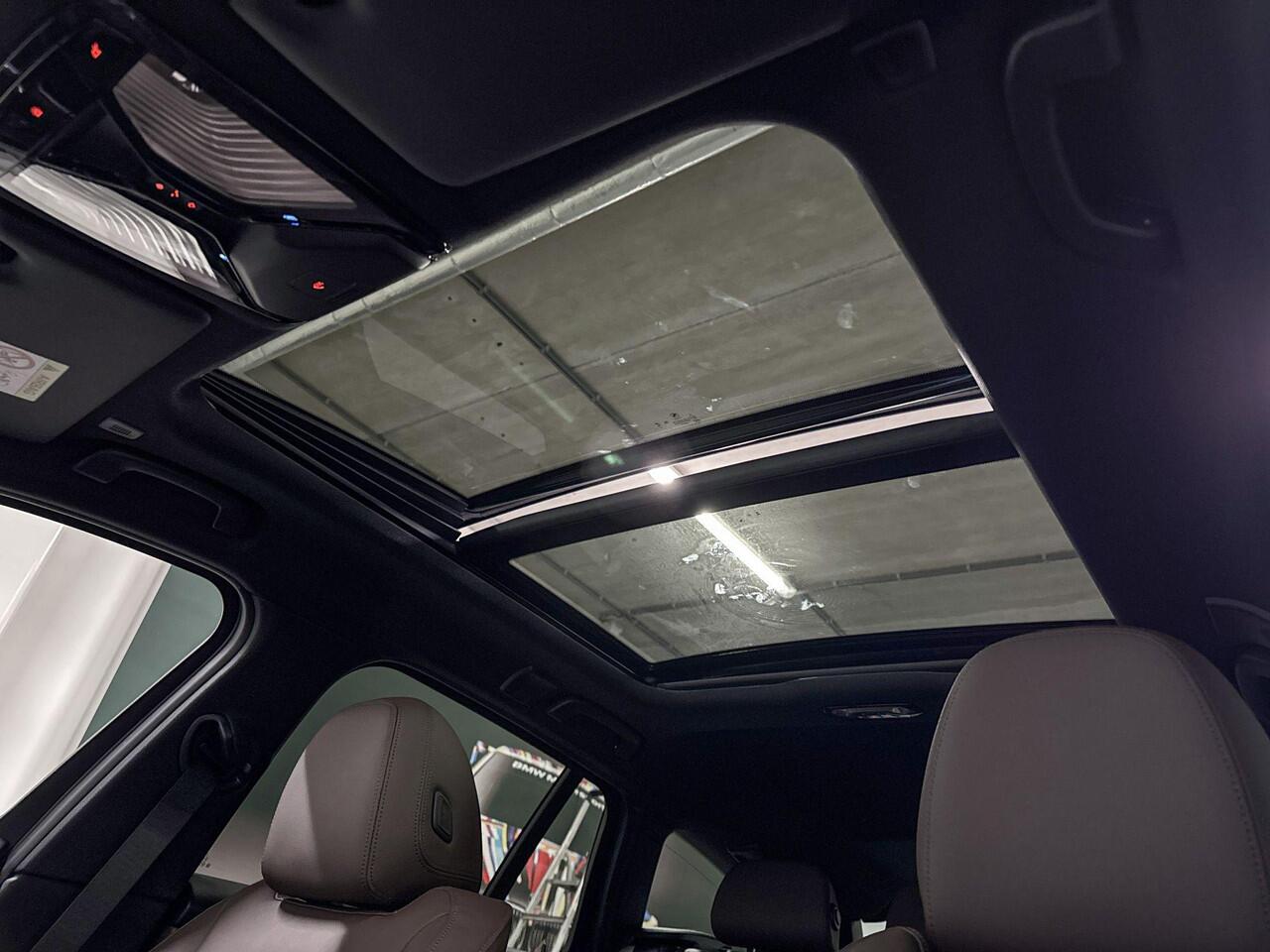 BMW 3-SERIE Touring 330e | M-Sport | Comfort Pack | Panoramadak | Comfort Access | Trekhaak | Huisselectie