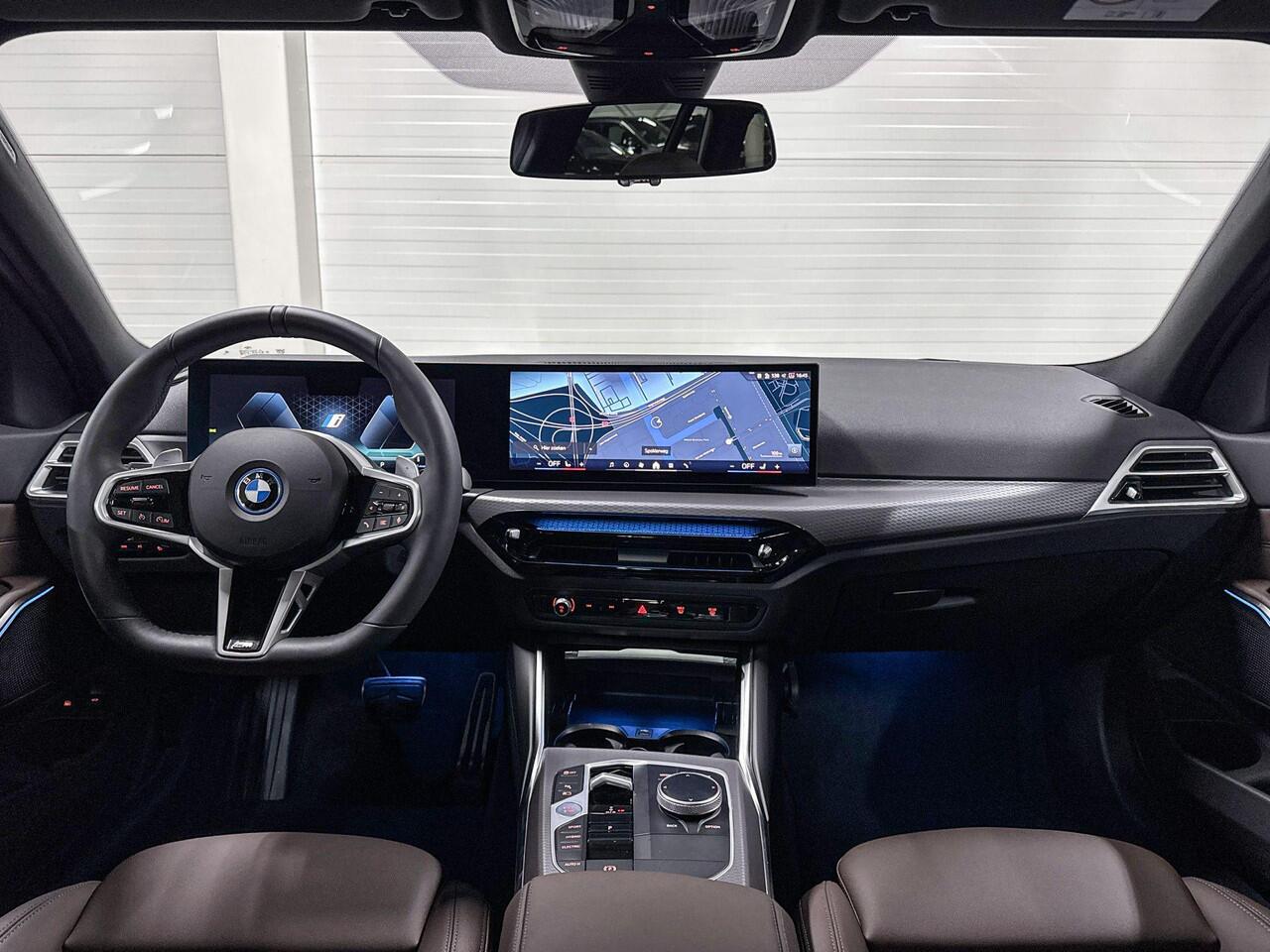 BMW 3-SERIE Touring 330e | M-Sport | Comfort Pack | Panoramadak | Comfort Access | Trekhaak | Huisselectie