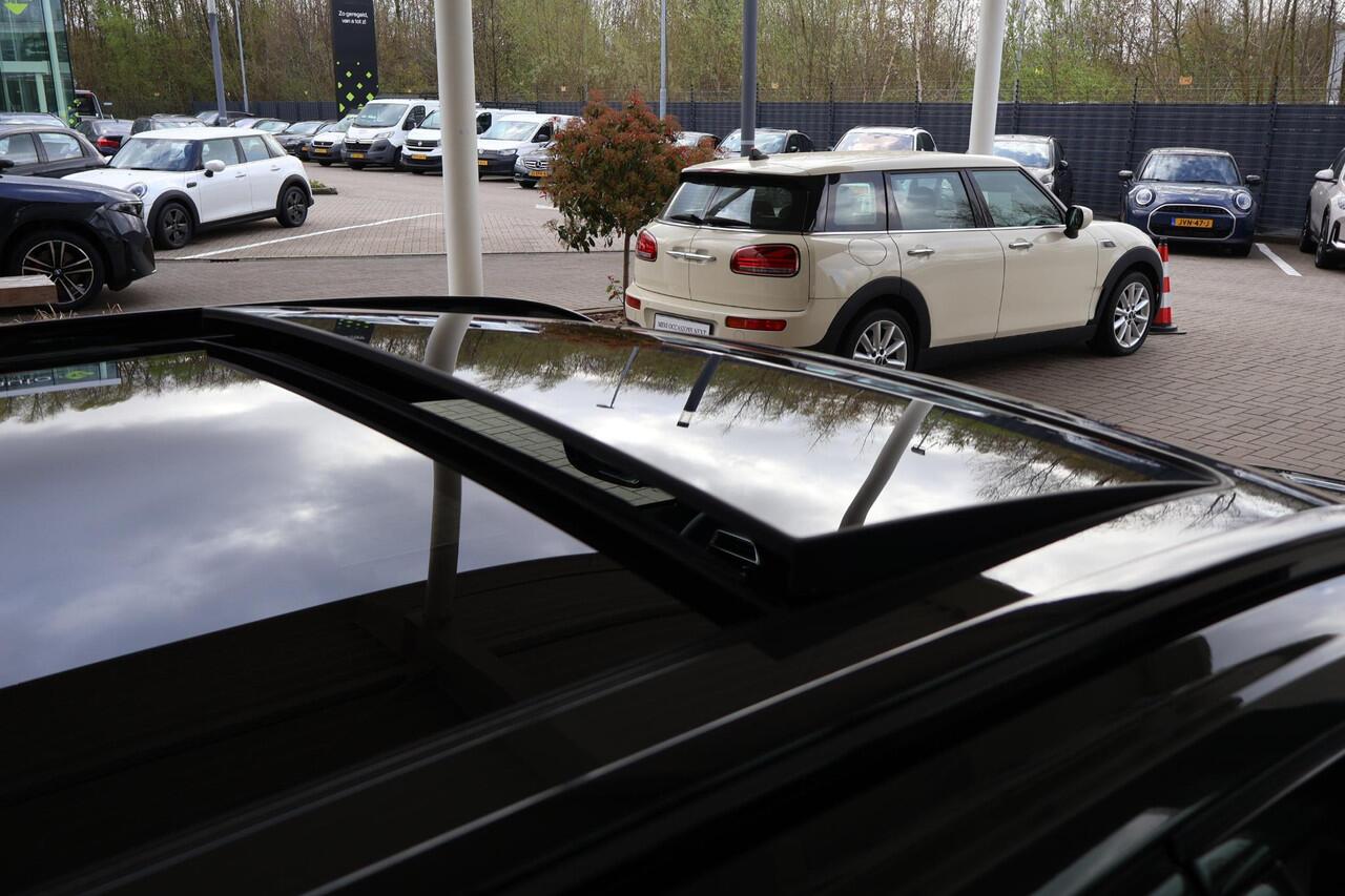 BMW 3-SERIE Touring M340i xDrive | M Sportpakket Pro | Pano | Harman Kardon | Trekhaak