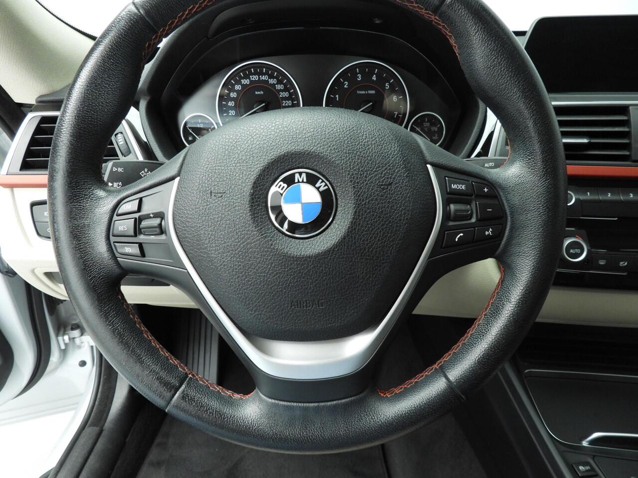 BMW 3-SERIE GT Gran Turismo 320i Automaat / Sportline / LED / Head-up / HIFI / Leder / Sportstoelen / Alu wielen 18 inch