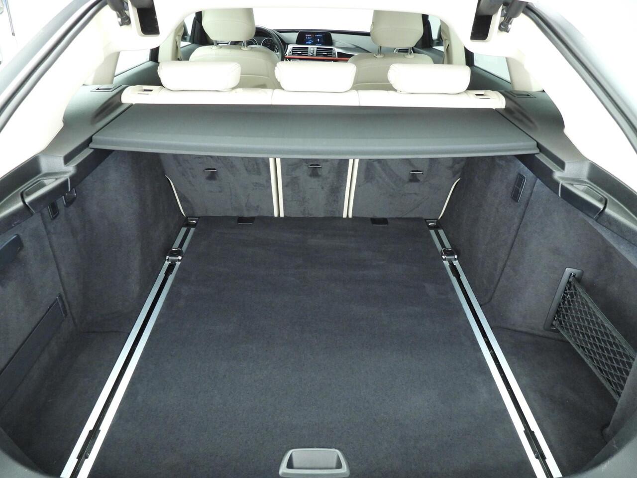 BMW 3-SERIE GT Gran Turismo 320i Automaat / Sportline / LED / Head-up / HIFI / Leder / Sportstoelen / Alu wielen 18 inch