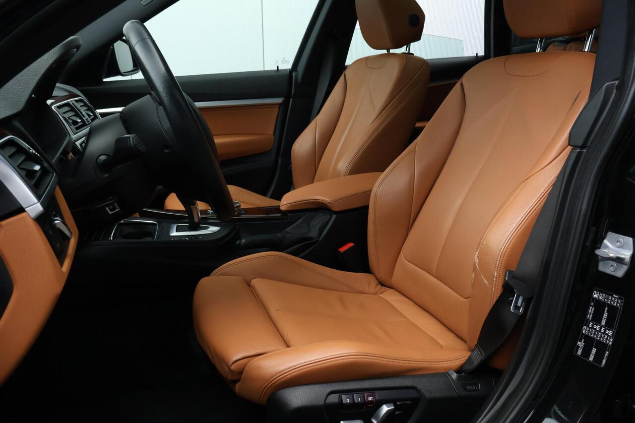 BMW 3-SERIE GT Gran Turismo 330i High Executive