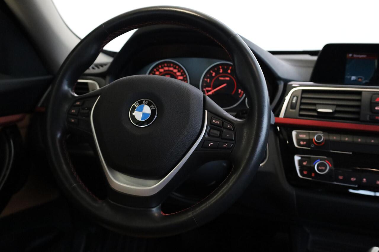 BMW 3-SERIE GT 320i xDrive Gran Turismo