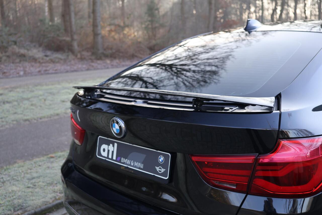 BMW 3-SERIE GT 320i High Executive Org.NL | Luxury Line | Leer | Navi Pro | Hifi audio | LED | Camera | Elektrische trekhaak | stoelverwarming | etc.