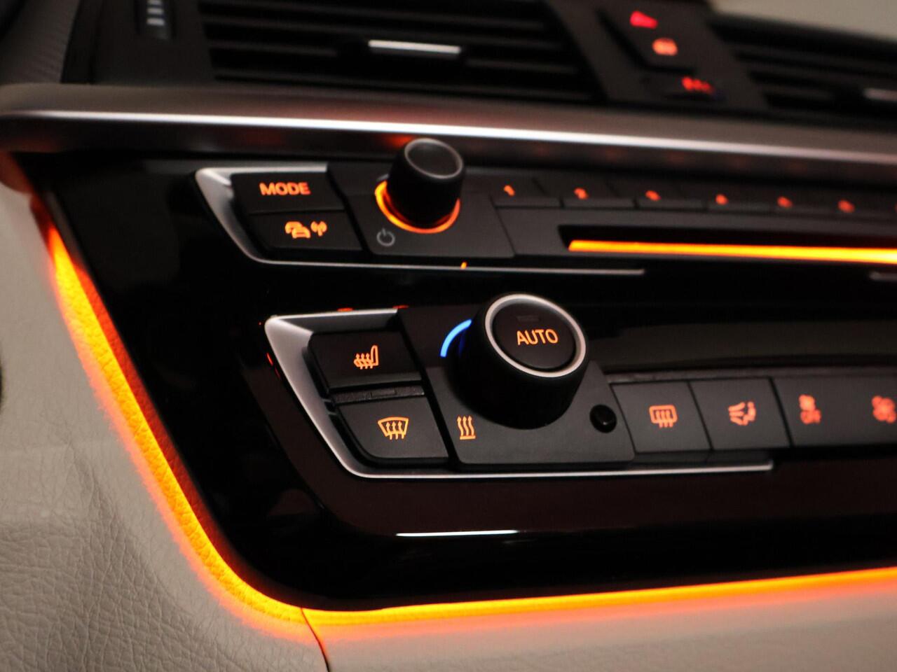 BMW 4-SERIE Cabrio 420i M-SPORT + NEKVERWARMING | HEAD-UP | DAB | HARMAN/KARDON | MEMORY | CAMERA | SPORTSTOELEN