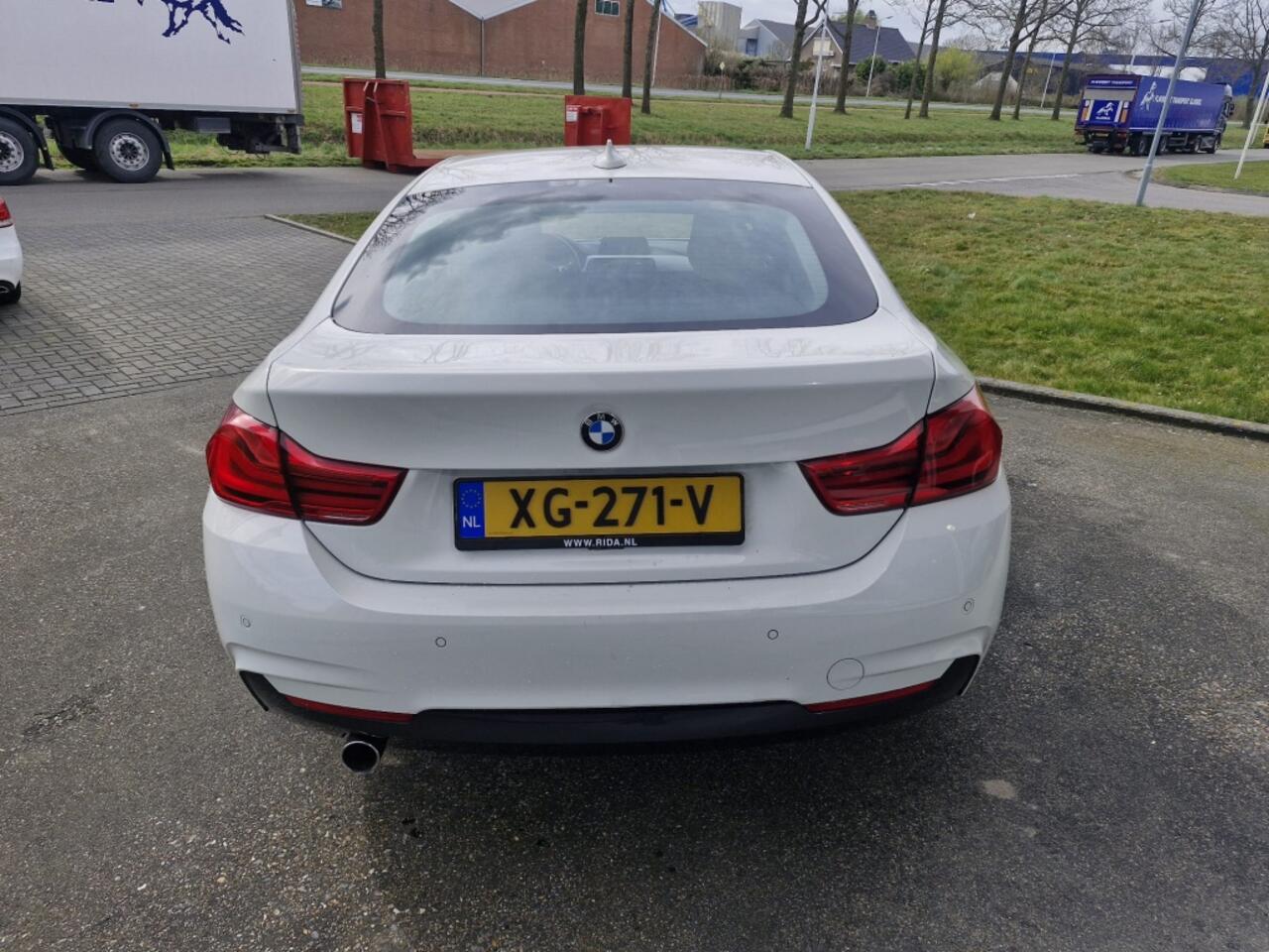 BMW 4-SERIE 418i Executive M Sport