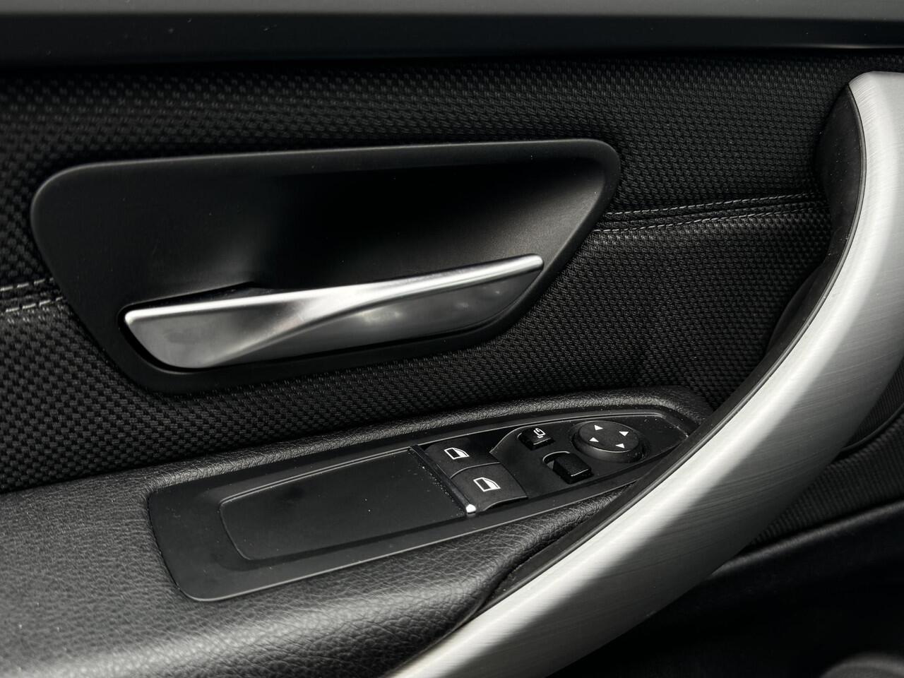 BMW 4-SERIE Coupé 420i High Executive