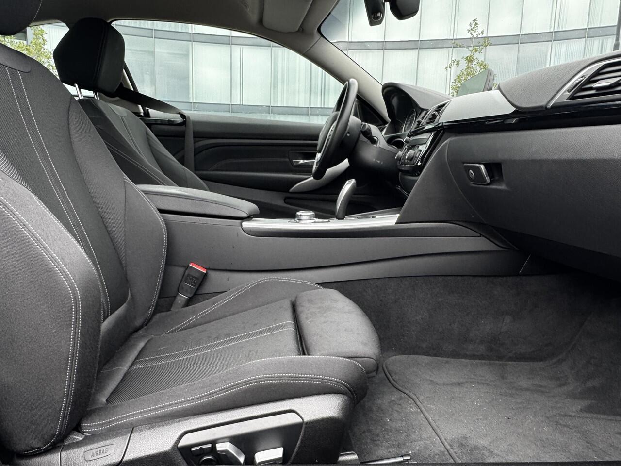 BMW 4-SERIE Coupé 420i High Executive